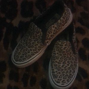 Women’s size 7 Leopard Asher slip one